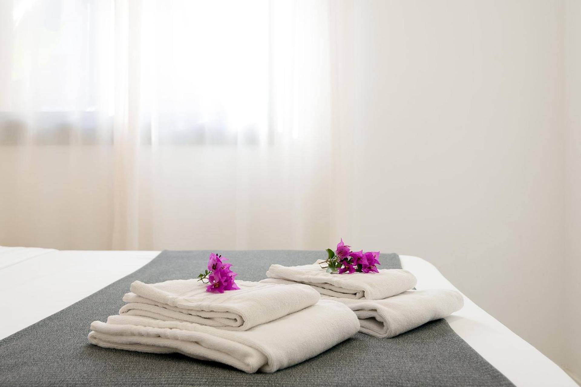 Castell Beach Aparthotel Кастельдафелс Екстер'єр фото