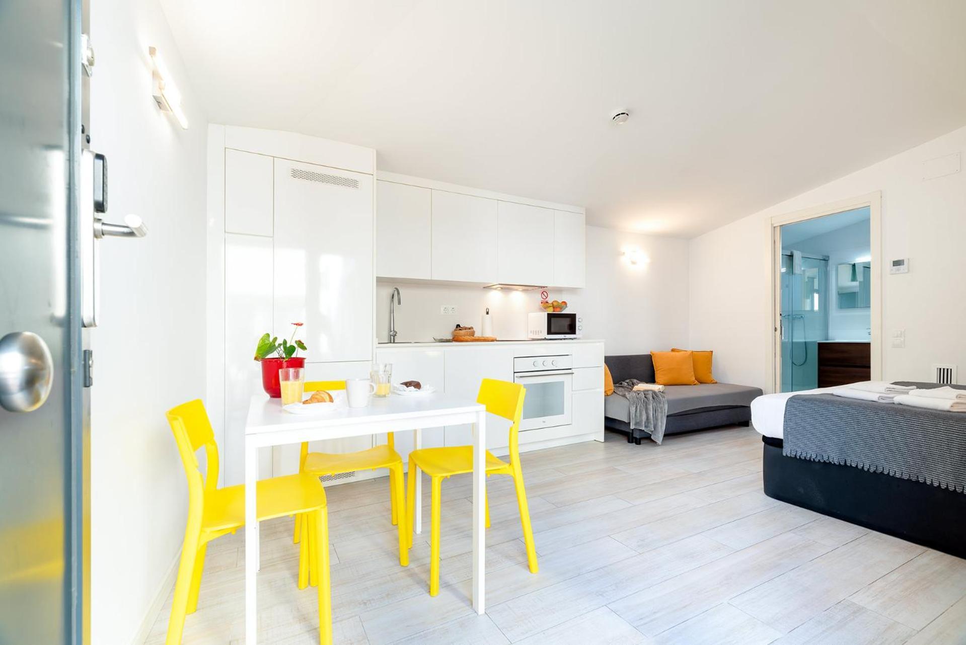 Castell Beach Aparthotel Кастельдафелс Екстер'єр фото